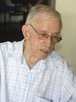 06/08/2015 Bispo Casaldáliga fratura o fêmur após queda em casa e passa por cirurgia  