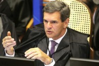 20/08/2015 - STJ nega direito de herança a filha do fundador do grupo Amaggi