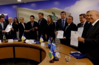 14/09/2014 - Taques assina protocolo de intenções em encontro do Brasil Central