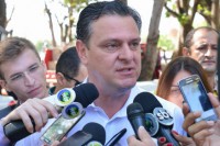 22/09/2015 - Com saída de Riva, Fávaro avalia possível filiação ao PSD  