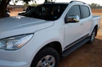 15/10/2015 - Secretário tem caminhonete alvejada por bandidos na MT-225 