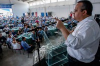 19/10/2015 - Com presença de Taques, Centro de Treinamento do Algodão é inaugurado em Sorriso