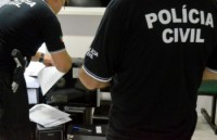 23/02/2016 - Jovem é preso na companhia de adolescente por assaltos a comerciantes em Porto Alegre do Norte  