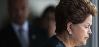 27/02/2016 - Oposição articula com PMDB contra Dilma  