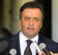 16/03/2016 - Todas as citações de Delcídio são mentirosas, afirma Aécio 