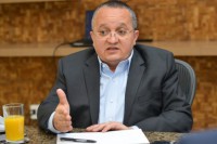 22/03/2016 - Taques não deve aceitar alongamento da dívida de Mato Grosso 