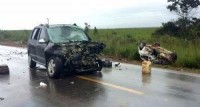 26/03/2016 - TRAGÉDIA NA BR 163 - Choque entre dois carros deixa três mortos 