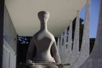 13/06/2016 - Diário do Impeachment: apelar ao STF até domingo é a última cartada de Dilma 