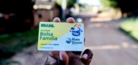 19/04/2016 - Mais de duas mil famílias podem perder benefício do Bolsa Família  