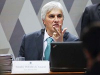 10/05/2016 - De volta ao Senado, Delcídio pede desculpas e diz: 'Agi a mando'  