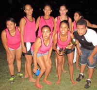 16/05/2016 - Atletas reclamam da mudança do valor da premiação do campeonato 13 de maio  