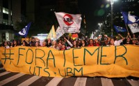18/05/2016 - Manifestantes protestam contra governo Temer em São Paulo 