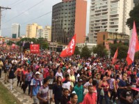 22/05/2016 - Manifestantes fazem protesto contra governo Temer no Centro do Rio 