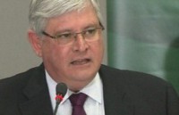 15/06/2016 - Janot pede à PF que apure vazamento de pedidos de prisão contra o PMDB 