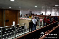 23/06/2016 - Taques rejeita proposta acima de 6% intermediada por deputados e apela para que servidores voltem ao trabalho  