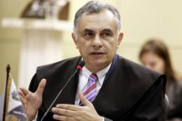 24/07/2016 - Servidor da Assembleia acusa ex-conselheiro do TCE de ameaça