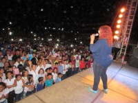 25/07/2016 - Fátima Leão mostra encanto e simpatia em maravilhoso show na Praia de Luciara 