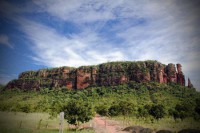 18/04/2017 - Turistas ficam 17 horas perdidos na Serra do Roncador 