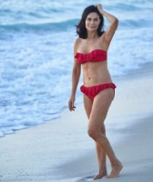 02/06/2017 - Aos 70 anos, mulher mostra seu corpo (incrível) após 28 anos sem açúcar  