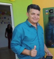 01/09/2017 - Jangada - Prefeito e secretário são presos por uso de maquinário público em área particular, diz polícia 