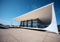 21/04/2026 - STF derruba a lei de cidade brasileira que proibiu as cotas raciais nas universidades