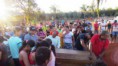 29/06/2016 - Muita comoção em Santa Terezinha no enterro do jovem que morreu após ter sido preso pela polícia